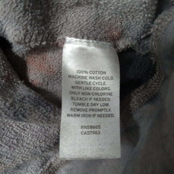 Boys Treasure & Bond sweatshirt, size 7/8 - Picture 3 of 3